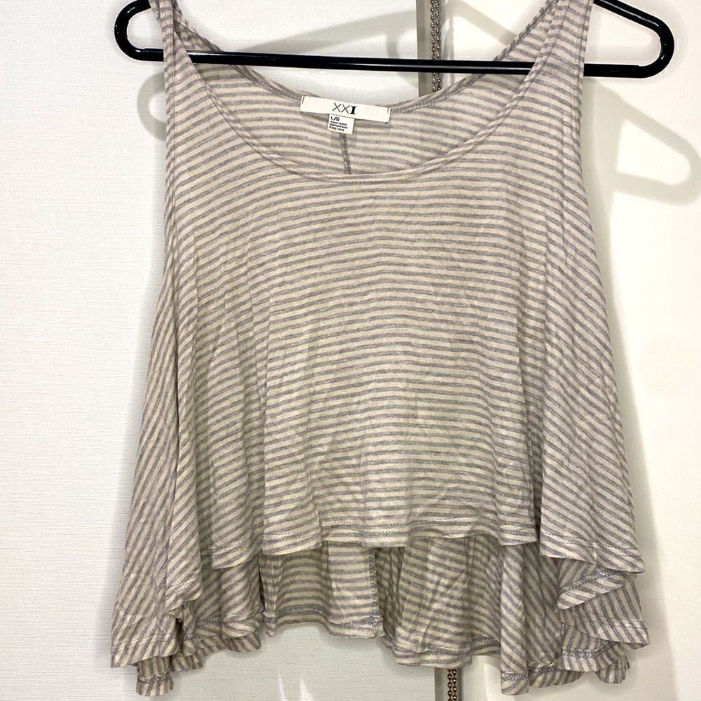 Forever 21 Gray Striped Cropped Tank
